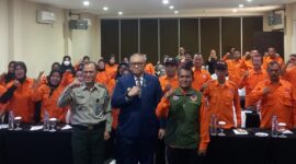 Pj Wako Padang Andree Algamar membuka pelatihan kesiapsiagaan bencana di Hotel HW Kota Padang, Kamis (24/10/2024). (Foto: Diskominfo Padang)