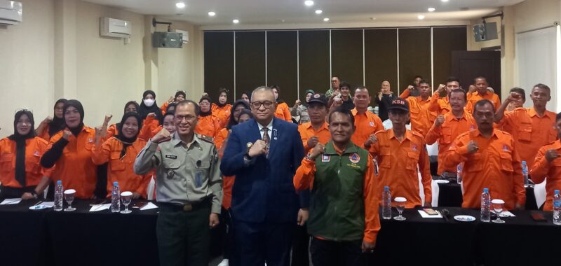 Pj Wako Padang Andree Algamar membuka pelatihan kesiapsiagaan bencana di Hotel HW Kota Padang, Kamis (24/10/2024). (Foto: Diskominfo Padang)