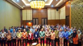 Pj Wali Kota Padang Panjang Sonny Budaya Putra membuka Bimtek Pengelolaan Keuangan Daerah Berbasis SIPD RI, di Hotel Emersia Batusangkar. (Foto: Kominfo Padang Panjang)