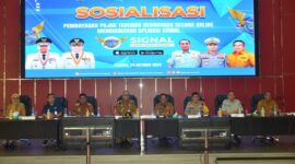 Bapenda Sumbar bersama Pemko Padang menggelar sosialisasi SIGNAL di Ruang Bagindo Aziz Chan Balaikota Padang, Selasa (29/10/2024). (Foto: Prokopim Padang)