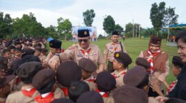 Pj Wali Kota Padang Andree Algamar saat membuka Jambore Ranting Gerakan Pramuka Kwarran Pauh, di Bumi Perkemahan Universitas Andalas. (Foto: Prokopim Padang)