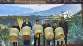 Pj Wali Kota Padang Andree Algamar membuka kegiatan PIN ke-XII Perhati-KL yang digelar di Hotel Truntum Padang, Kamis (24/10/2024). (Foto: Prokopim Padang)