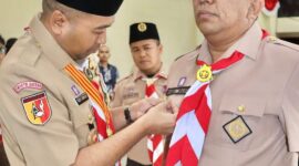 Pj Bupati Kepulauan Mentawai, Fernando Jongguran Simanjuntak dilantik sebagai Ketua Mabicab Gerakan Pramuka Kabupaten Kepulauan Mentawai. (Foto: Prokopim Kepulauan Mentawai)