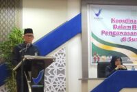 Kepala BBPOM di Padang, Abdul Rahim dalam kegiatan Koordinasi Lintas Sektor Dalam Rangka Evaluasi Pengawasan Obat dan Makanan di Sumbar, di Aula BBPOM Padang, Selasa (29/10/2024). (Foto: Diskominfo Padang)