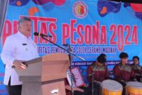 Wali Kota Solok, Zul Elfian Umar membuka kegiatan Pentas Pesona 2024, di Halaman GOR Alimin Sinapa, Tanjung Paku, Kota Solok, Selasa (29/10/2024). (Foto: Prokopim Kota Solok)