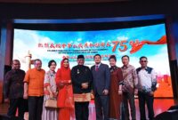 Penjabat Wali Kota Padang Andree Algamar bersama istri menghadiri perayaan HUT ke-75 RRC di Grand Cityhall Hotel Medan. (Foto: Prokopim Padang)
