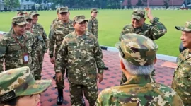 Presiden Prabowo Subianto bersama jajaran anggota Kabinet Merah Putih di Akmil, Lembah Tidar, Magelang, Provinsi Jawa Tengah. (Foto: Antara/HO-Kantor Staf Kepresidenan/Pri)