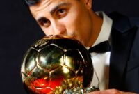 Pemain Manchester City dan Timnas Spanyol Rodri terpilih sebagai pemenang Ballon d'Or 2024. (Foto: IG @ballondorofficial)