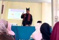 Camat Lubeg Nofiandi Amir saat Sosialisasi Program Integrasi Layanan Primer (ILP) di wilayah kerja Puskesmas Pagambiran. (Foto: Ist)