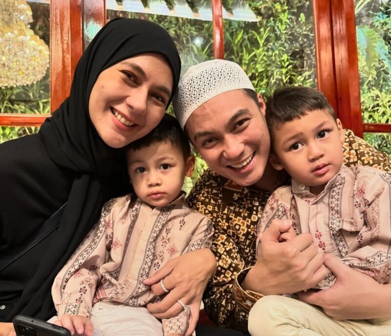 Baim Wong saat bersama keluarga. (Foto: IG @baimwong)