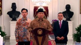 Presiden Prabowo Subianto mengumumkan nama-nama menteri Kabinet Merah Putih di Istana Kepresidenan Jakarta, Minggu (20/10/2024). (Tangkapan layar YouTube Sekretariat Presiden)