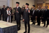 Pengambilan sumpah dan janji setia pewarganegaraan Indonesia Mees Hilgers dan Eliano Reijnders di Brussel, Belgia. (Foto: PSSI)