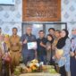 Pj Wali Kota Padang Andree Algamar menjamu Ketua Panitia Pelaksana Blue Ocean Minang Run 2025 Rennal Arifin dan tim di kediaman resmi Wali Kota Padang, Senin (11/11/2024). (Foto: Prokopim Padang)