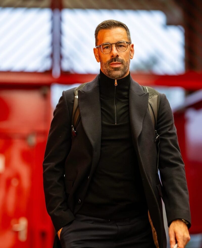 Ruud van Nistelrooy resmi meninggalkan Manchester United. (Foto: IG @manchesterunited)