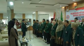 Pelantikan pengurus IDI Padang Panjang periode 2024-2027 di Aula Poliklinik Lantai II RSUD, Rabu (6/11/2024). (Foto: Diskominfo Padang Panjang)