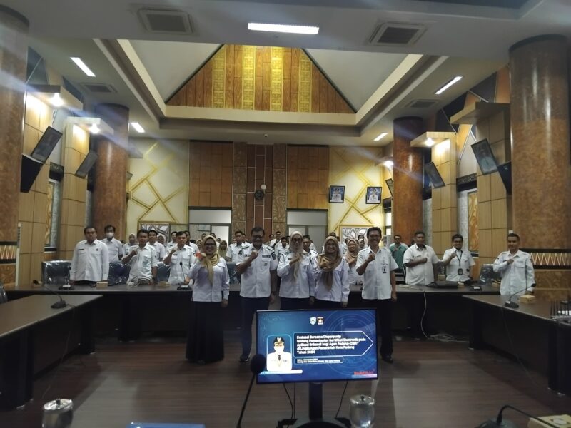 Pembukaan acara optimalisasi dan evaluasi pemanfaatan sertifikat elektronik/TTE pada aplikasi Srikandi untuk Agen Padang-CSIRT. (Foto: Diskominfo Padang)