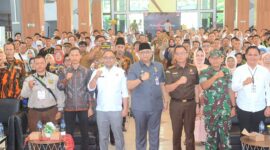 Pembukaan Sosialisasi Gerakan Indonesia Bersatu Bhinneka Tunggal Ika Mendukung Pilkada Serentak 2024 di Kota Padang, di Gedung Bagindo Aziz Chan Youth Center, Senin (11/11/2024). (Foto: Prokopim Padang)