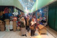 Tim SNI Kementerian Perdagangan RI, saat berkunjung ke Pasar Alai pada Oktober lalu. (Foto: FB Diskominfo Padang)