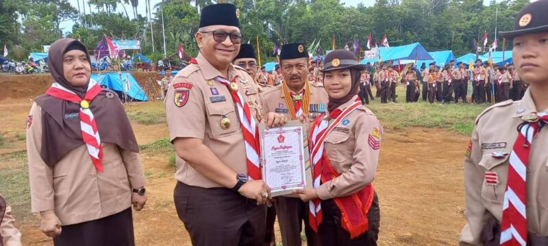 Pj Wali Kota Padang Andree Algamar membuka Jambore Ranting Gerakan Pramuka Kwartir Ranting Padang Barat 
di Bumi Perkemahan Batu Gadang. (Foto: FB Diskominfo Padang)