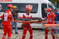 Suasana latihan gabungan kesiapsiagaan bencana di lapangan upacara Kantor Balaikota Padang Aie Pacah, Kamis (31/10/2024). (Foto: Prokopim Padang)