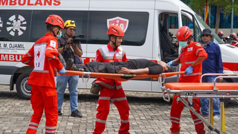 Suasana latihan gabungan kesiapsiagaan bencana di lapangan upacara Kantor Balaikota Padang Aie Pacah, Kamis (31/10/2024). (Foto: Prokopim Padang)