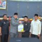 Pemko Padang bersama DPRD Padang menyetujui APBD Kota Padang tahun 2025. (Foto: Prokopim Padang)