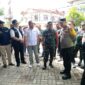 Pj Wali Kota Padang Andree Algamar bersama unsur Forkopimda Sumbar dan Padang, KPU, Bawaslu Padang meninjau TPS 16 Kelurahan Batang Kabung Ganting Kecamatan Koto Tangah, Rabu (27/11/2024). 