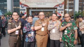 Pj Wali Kota Padang Andree Algamar bersama Forkopimda mengikuti Rakornas Pemerintah Daerah di Sentul International Convention Centre, Kamis (7/11/2024). (Foto: Prokopim Padang)