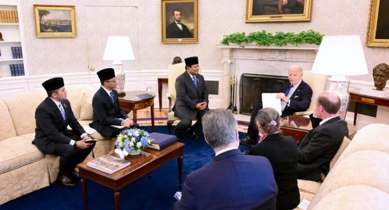 Presiden Prabowo Subianto melakukan pertemuan bilateral dengan Presiden Amerika Serikat, Joe Biden, di Gedung Putih, Washington DC, Selasa (12/11/2024). (Foto: BPMI Setpres/Muchlis Jr)
