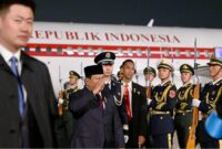 Presiden Prabowo Subianto tiba di Beijing Capital International Airport, Beijing, RRT, Jumat (8/11/2024) sekira pukul 18.30 waktu setempat. (Foto: BPMI Setpres/Muchlis Jr)