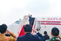 Presiden Prabowo Subianto bertolak ke sejumlah negara untuk melakukan kunjungan luar negeri perdananya dari Pangkalan TNI AU Halim Perdanakusuma, Jakarta, Jumat (8/11/2024). (Foto: BPMI Setpres/Rusman)