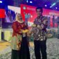 Guru SMK SMAK Padang Mery Adila meraih apresiasi sebagai Guru SMK Inovatif di puncak perayaan Hari Guru Nasional 2024 di Jakarta, Sabtu (30/11/2024). (Foto: Ist)