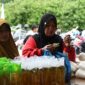 Suasana pasar murah di kawasan Sport Center, Senin (2/12/2024). (Foto: Diskominfo Padang Panjang)