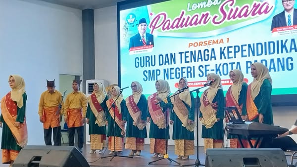 MKKS SMP Padang menggelar Porsema, Senin (2/12/2024). (Foto: Diskominfo Padang)