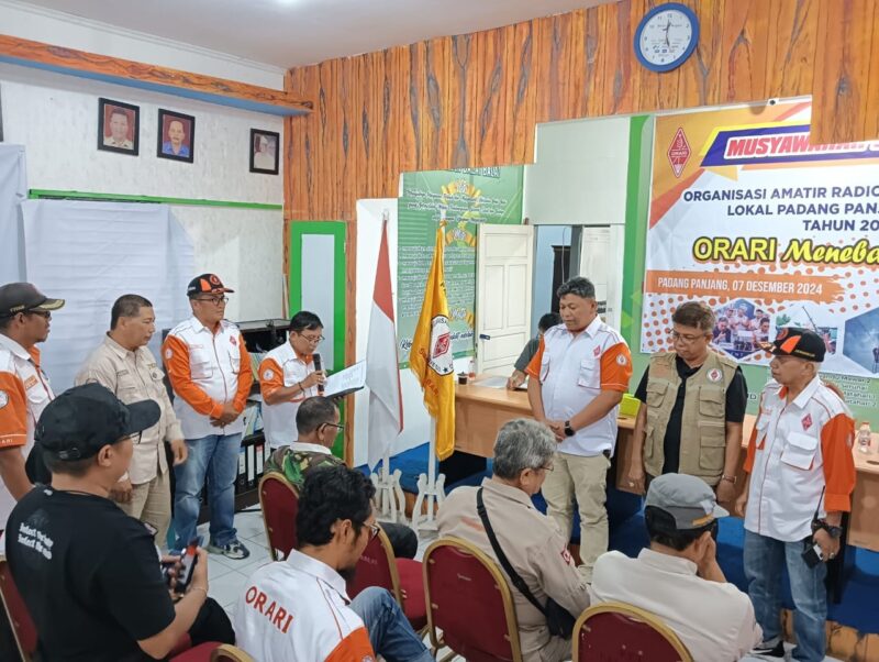 Ferix Sonanda secara aklamasi terpilih kembali menjadi Ketua Orari Lokal Padang Panjang untuk periode 2024-2027. (Foto: Diskominfo Padang Panjang)