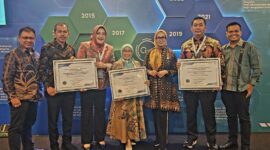 Tiga OPD Kota Padang meraih penghargaan sebagai WBK dari KemenPAN-RB. (Foto: Prokopim Padang)