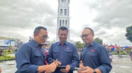 Telkomsel memastikan kesiapan layanan dan jaringan di kawasan utama wisata Jam Gadang, Bukittinggi. (Foto: Dok Telkomsel)