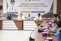 Pj Wali Kota Padang Panjang Sony Budaya Putra membuka Sosialisasi Antikorupsi, Kamis (19/12/2024). (Foto: Diskominfo Padang Panjang)