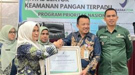 Kelurahan Cengkeh Nan XX mendapatkan apresiasi BBPOM di Padang. (Foto: Ist)