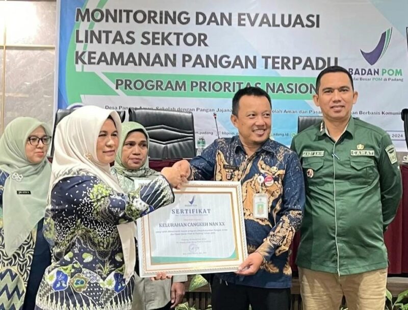 Kelurahan Cengkeh Nan XX mendapatkan apresiasi BBPOM di Padang. (Foto: Ist)
