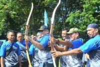 Penjabat (Pj) Wali Kota Padang Andree Algamar membuka Kejuaraan Panahan 