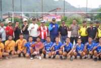 Turnamen Bola Voli Antar Klub se-Kota Padang resmi bergulir di Lapangan Volly Villa Mega, Kelurahan Mata Air, Kecamatan Padang Selatan, Minggu (15/12/2024). (Foto: Prokopim Padang)
