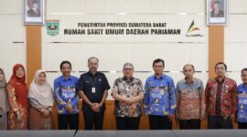 Ketua DPRD Sumbar Muhidi melakukan kunjungan kerja ke RSUD Pariaman. (Foto: DPRD Sumbar)