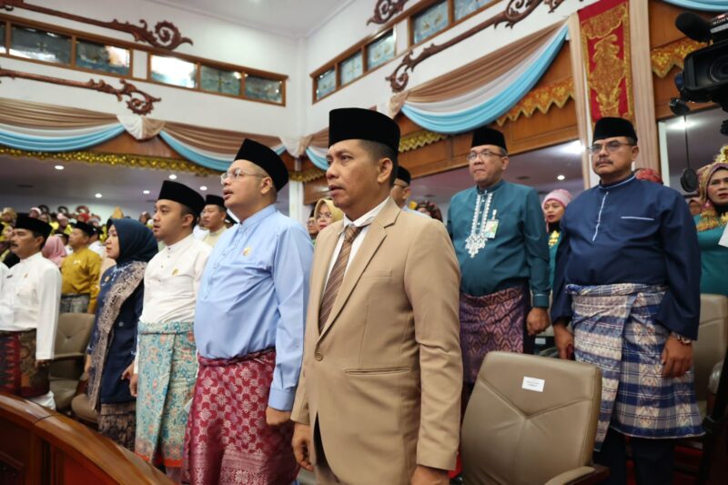 Wakil Ketua DPRD Sumbar, Evi Yandri Rajo Budiman menghadiri rapat paripurna peringatan Hari Jadi Provinsi Jambi ke-68 di gedung DPRD Jambi, Senin (6/1/2025). (Foto: DPRD Sumbar)