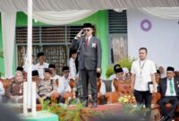 Bupati Solsel Khairunas menjadi upacara Peringatan HAB Kemenag ke-79 tingkat Kabupaten Solsel, Jumat (3/1/2025). (Foto: Pemkab Solsel)
