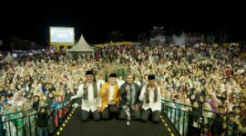 Pemkab Solsel sukses menggelar tabligh akbar di Ruang Terbuka Hijau (RTH) Padang Aro, Minggu (5/1/2025). (Foto: Humas Pemkab Solsel)