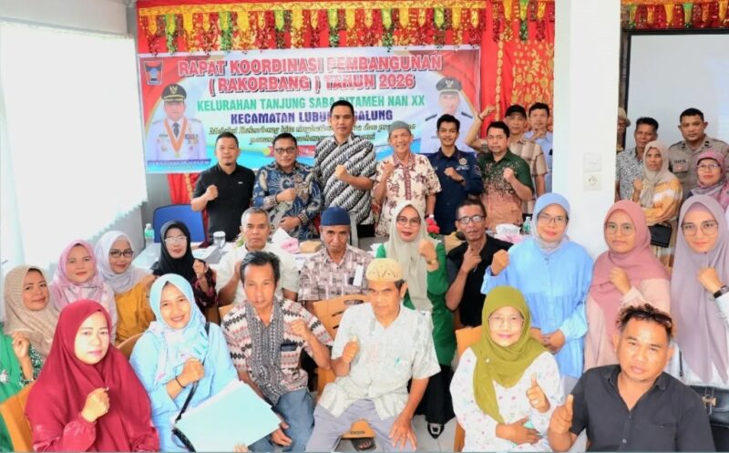 Kelurahan Tanjung Saba Pitameh Nan XX, Kecamatan Lubuk Begalung menggelar Rakorbang Kelurahan, Minggu (19/1/2025). (Foto: Ist)