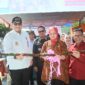 Pj Wali Kota Padang Andree Algamar meresmikan Posyandu Kenanga 13 di Perumahan Wisma Indah Lestari Tahap 3, RT 06 RW 11, Kelurahan Padang Sarai, Kamis (16/1/2025). (Foto: Prokopim Padang)