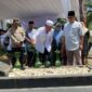 Wabup Pasbar Risnawanto dan rombongan ziarah ke makam mantan kepala daerah yang telah berjasa dalam membangun Pasbar, Sabtu (4/1/2024). (Foto: Diskominfo Pasbar)