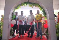 Gubernur Sumbar, Mahyeldi Ansharullah meresmikan Stadion H. Marah Adin di Kota Solok, Minggu (12/1/2025). (Foto: adpsb)